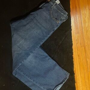 Capri pants dark wash